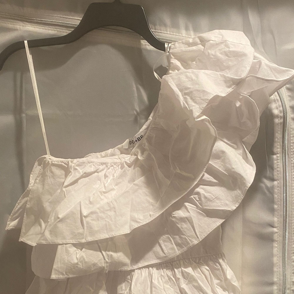 Chic White Ruffled One-Shoulder Romper - Picture 2 of 6